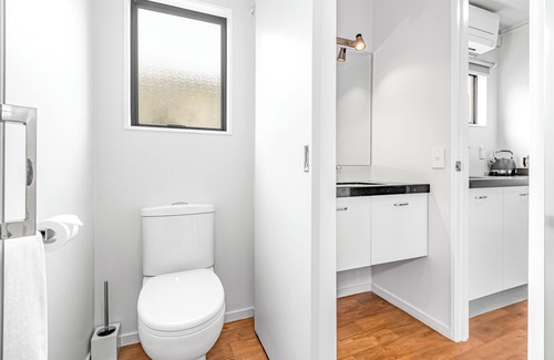 Mangere Hotel | Auckland Airport Motel