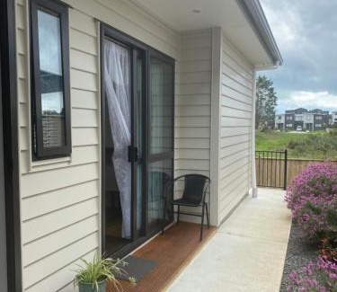 Mount Wellington Apartment | Auckland GQ Flat bush holiday home