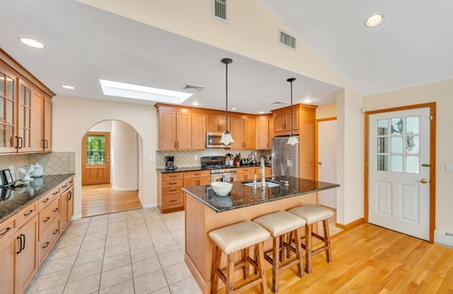 Shinnecock Hills House | August Discount! Southampton Gem House