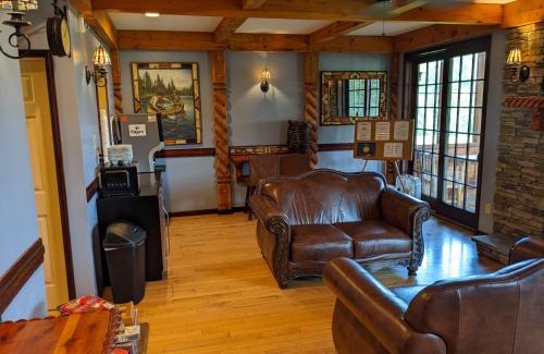 Milford Hotel | August Lodge Cooperstown