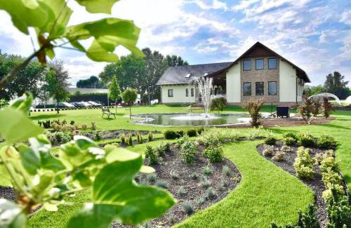 Jaszapati House | Auróra Rendezvényterem & Szállás