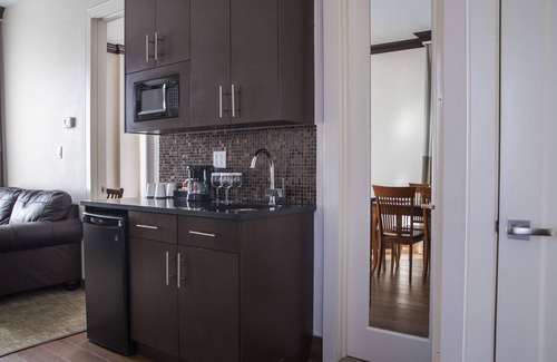 Bedford-Stuyvesant Apartment | Aura Hotel Brooklyn