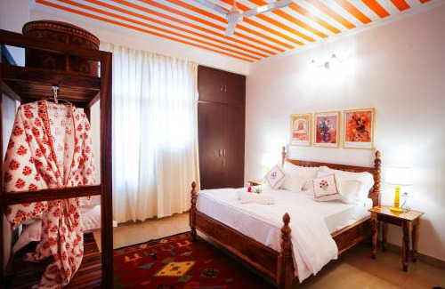 Malviya Nagar Apartment | Aurora Luxe Residence