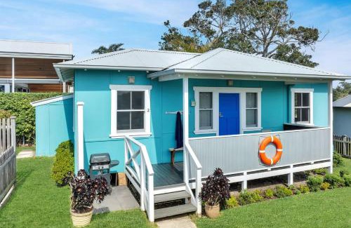 Currarong House | Aurora quintessential beachfront couples getaway