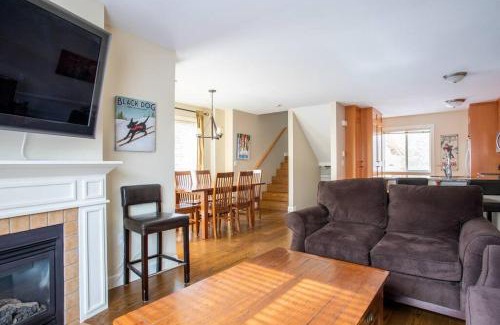 East Kootenay Apartment | Aurora Townhomes by StayIn