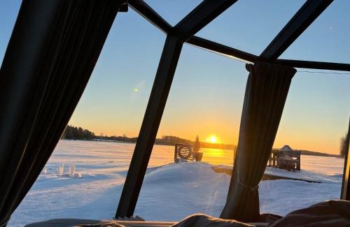 Viitasaari Boat Rental | AuroraHut Kivisalmi