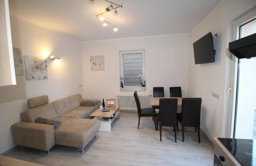 Weisenau Apartment | Aussicht Mainz-City - 4 Zimmer-max 7 Personen