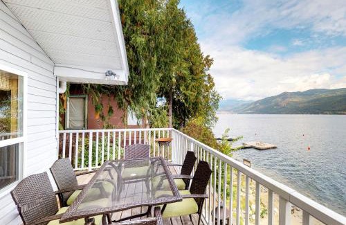 Christina Lake House | Aussie Summer