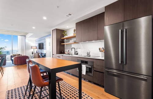 Rainey Street Historic District Condo | Austin Affinity Lux Riverside Penthouse