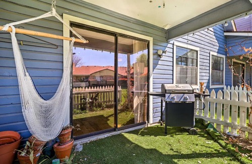 Pleasant Valley Apartment | Austin Condo with Patio - 4 Mi to Downtown!