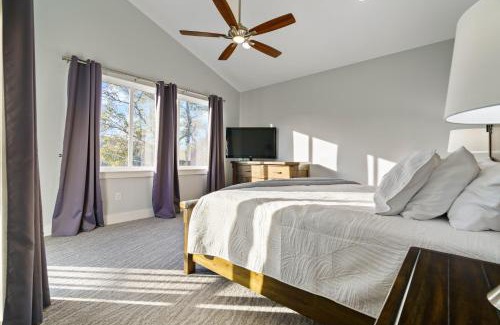 Lake Austin Village House | Austin Oasis Escape Walk to Lake and Near Boat Launch