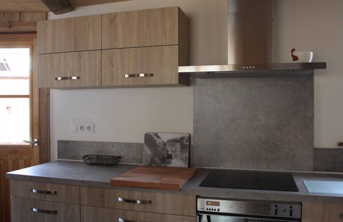 Les Brevieres Apartment | AUTHENTIC AND SPACIOUS APARTMENT (6 PERS) 50M TRACKS. Sunday/Sunday