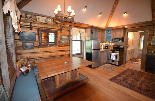 Miner Apartment | Authentic Custom Cabin, 17 miles from Yellowstone National Park