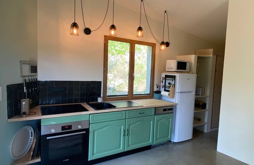Saillans House | Authentic gîte, nature, calm, swimming pool, relaxation, activities and scents