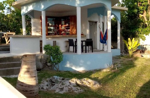 Little Bay Cottage | Authentic Jamaican Vibe Fruit Tree Beach, Little Bay Jamaica