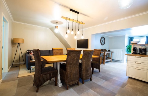 Alken House | Authentic square farm - The smithy (100m²)