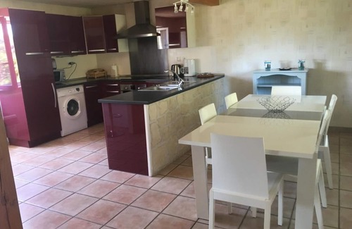 Bonnefond House | Authentic stone cottage with garden - relaxing vacations guaranteed
