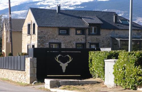 Caldegas House | Authentique ferme Cerdane entièrement rénovée