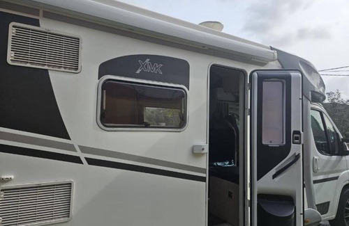 Montcada I Reixac House | Autocaravana Para 6 Plazas