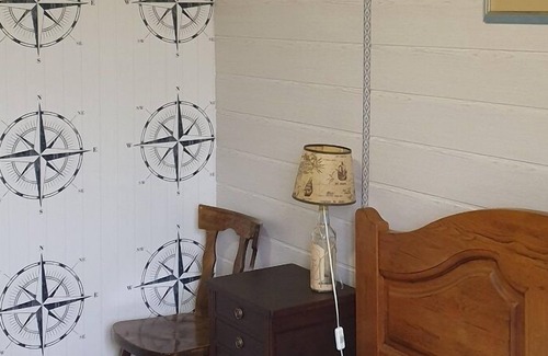 Jujurieux House | Aux Chambres Sussuriennes