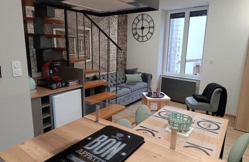 Le Mayet-de-Montagne Apartment | Aux nids douillets Mayetois "les hirondelles"