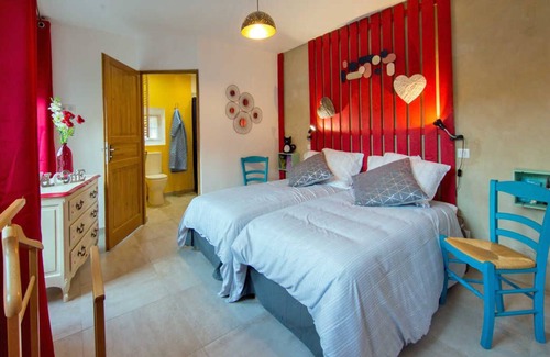 Saint-Saens House | Aux Volets Rouges - ST Saens