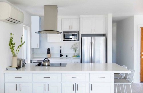 Middletown Cottage | Avalon II by Avantstay Chic & Stylish San Diego Condo w/Vibrant Interiors