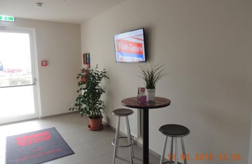 Bisamberg Bed & Breakfast | AVIA Motel Bisamberg