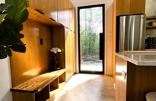 Burkeville Cabin | Avian Acres - Modern Cabin on 65 secluded acres of forest, creeks, and trails.