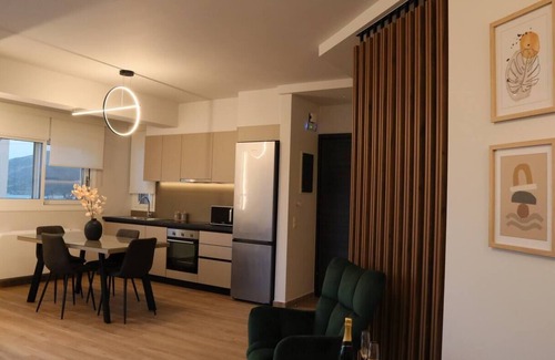 Chalcis House | Avra