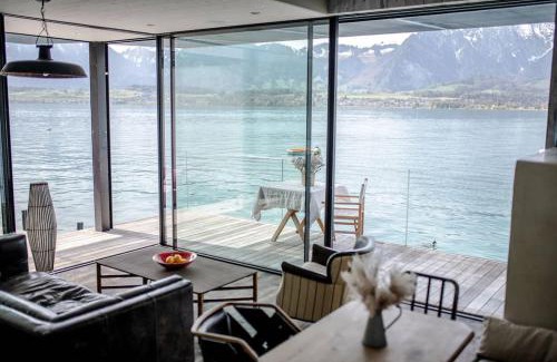 Hilterfingen House | Award-winning cottage on lake Thun- New
