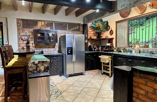 El Valle de Anton House | Award-Winning Estate in Anton Valley: 7.4 Acres of Private Tropical Gardens