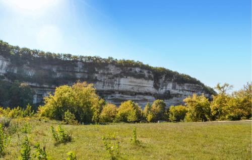 Rouffignac-Saint-Cernin-de-Reilhac Apartment | Awesome Apartment In Rouffignac