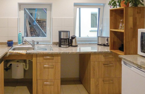 Halsbach Apartment | Awesome apartment in Freiberg with WiFi