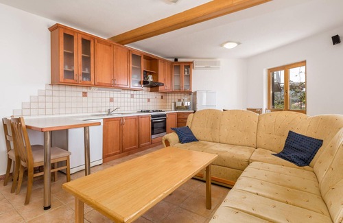 Sveti Juraj Apartment | Awesome apartment in Sv.Juraj with WiFi