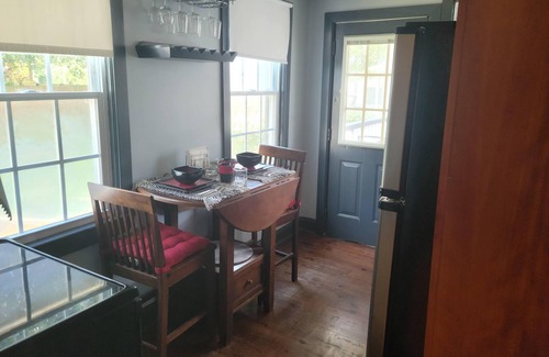 Beach Institute Condo | Awesome Downtown condo in Savannah