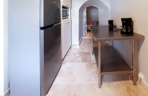 Villeneuve-les-Montreal House | Awesome home in Villeneuve-lès-Montréa