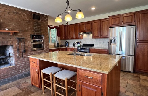 Oneonta House | Awesome Hills, Terrific views, spacious interior, large patio, minutes to ASV
