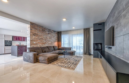Ludbreg House | Awesome home in Vinogradi Ludbreski
