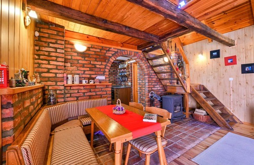 Lekenik House | Awesome home in Brezane Lekenicke