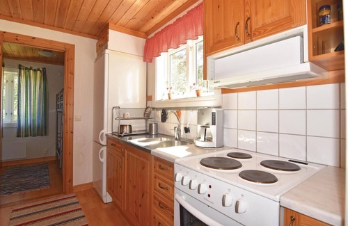 Saljebyn House | Awesome home in ånimskog with kitchen