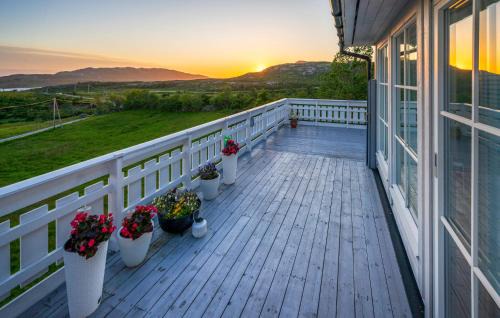 Gulen Municipality House | Awesome Home In Ånneland With Wifi