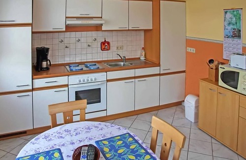 Carpin House | Awesome home in Carpin with kitchen