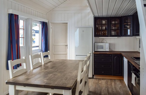Skeikampen House | Awesome home in Fåvang with sauna