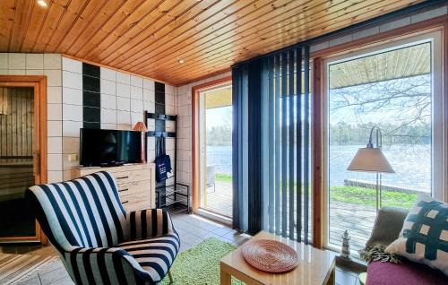 Rannavag House | Awesome Home In Gällstad With Sauna