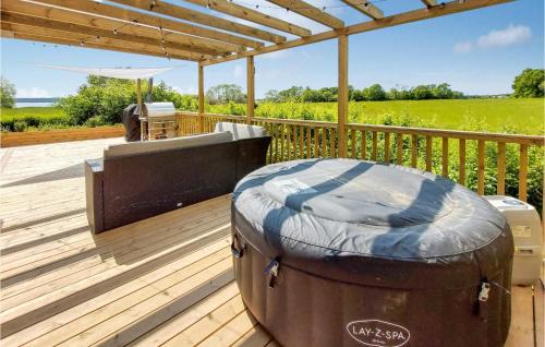 Harlosa House | Awesome Home In Harlösa With Lake View