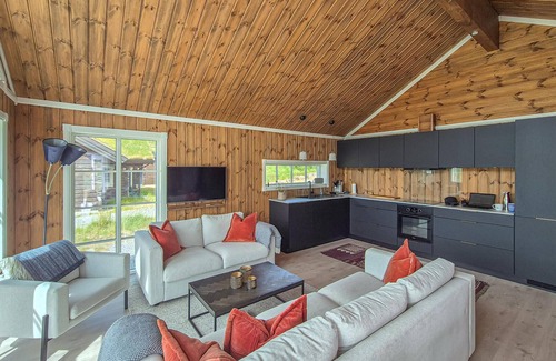 Kvam House | Awesome home in Norheimsund with WiFi