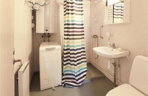 Nybrostrand House | Awesome Home In Nybrostrand With Wifi
