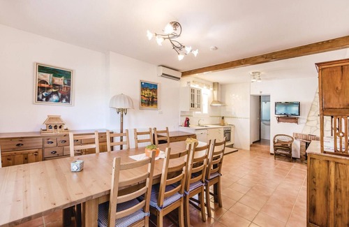 Riudoms House | Awesome home in Riudoms