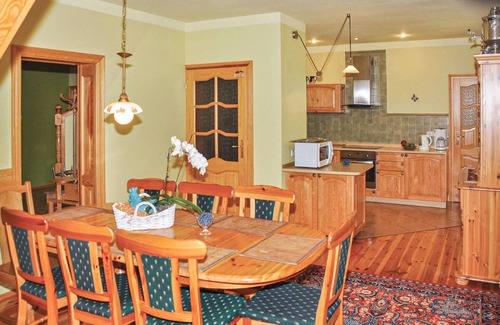 Rybakowo House | Awesome home in Rybakowo with WiFi